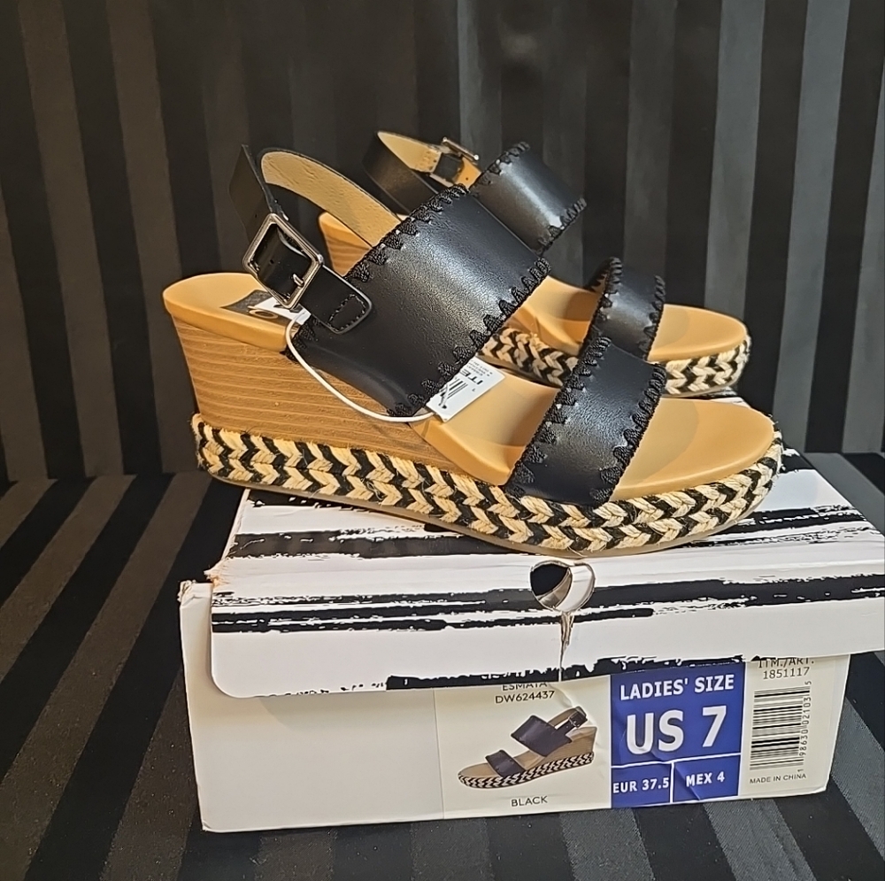 Damaged Box New Women's US 7 Dolce Vita Esmaya Wedge Strap Sandals - Picture 4 of 11